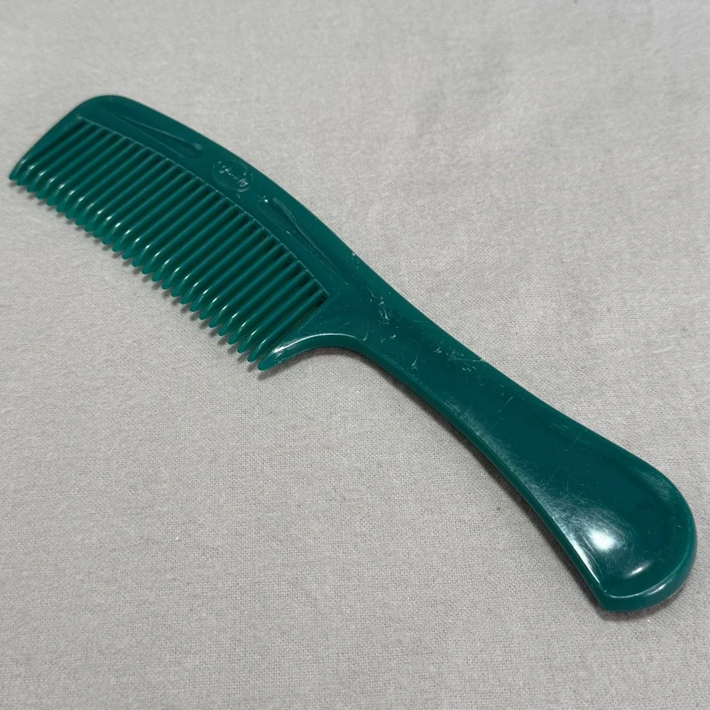 VTG Hair Comb Lot of 4 Genuine Ace Hard Rubber Comare 501 Celcon, Goody Wilhold